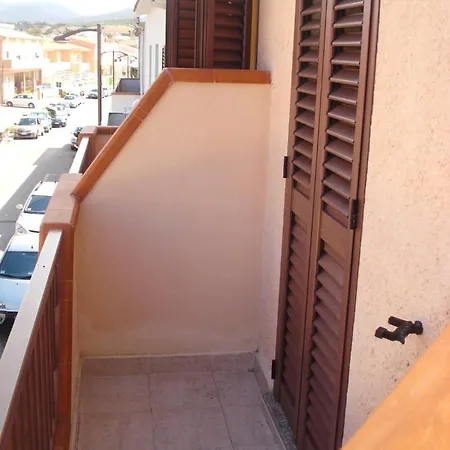 Apartamento Piccolo Monolocale Al Porticciolo Isola Rossa Exterior foto
