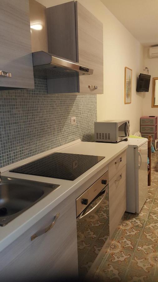 Piccolo Monolocale Al Porticciolo Apartment *